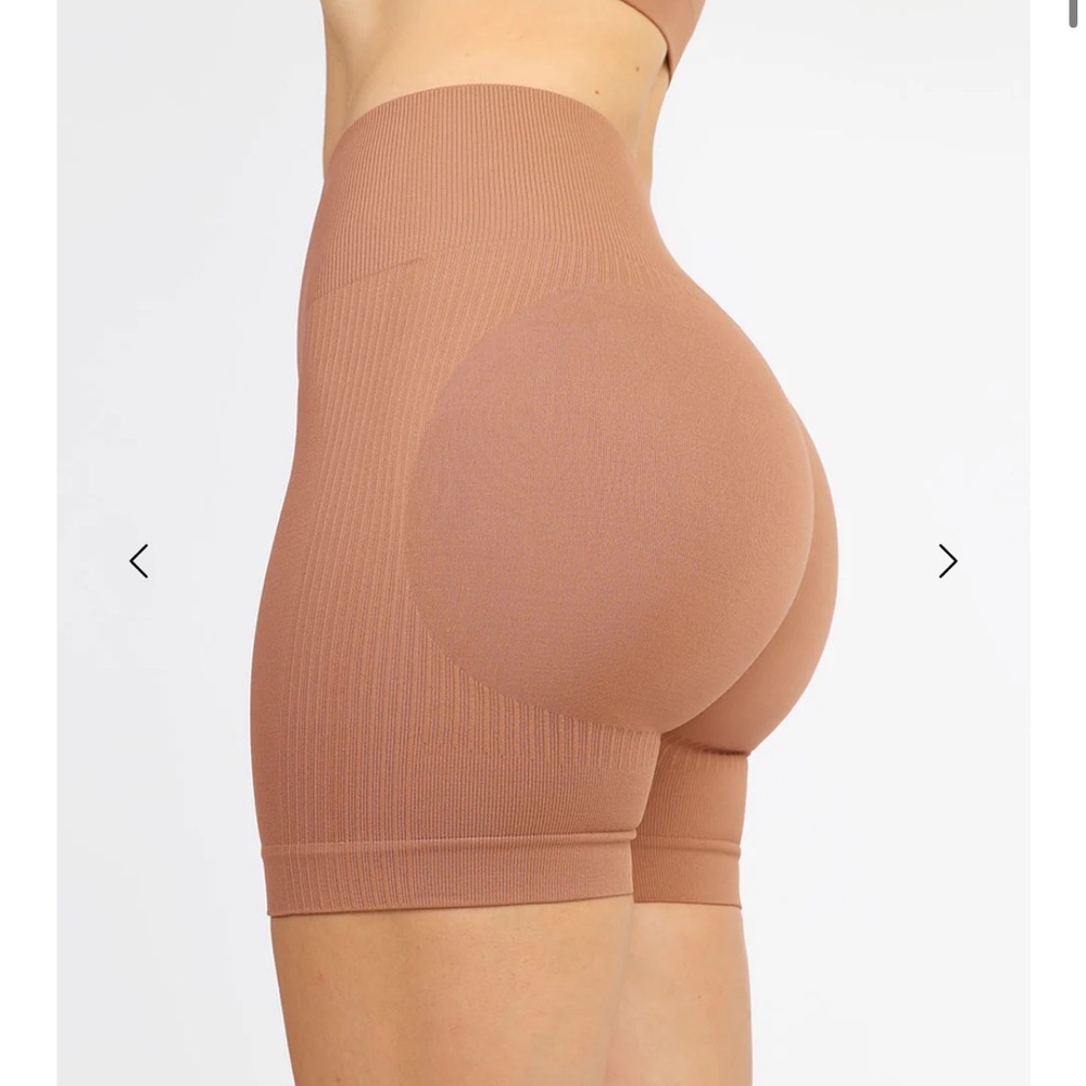 Women's Tan Activewear Set - Picture 4 of 8